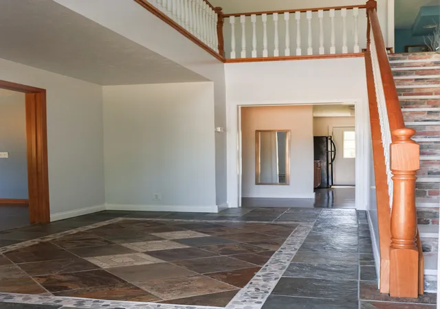Photo 4 of Single family home for sale at 101 W Chippewa St, Dwight, IL 60420 | MLS# 12749358 | Listing updated on 2026-10-12