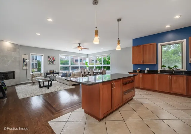 Photo 2 of Condo for sale at 1901 W Division St #2N, Chicago, IL 60622 | MLS# 12749362 | Listing updated on 2026-09-30