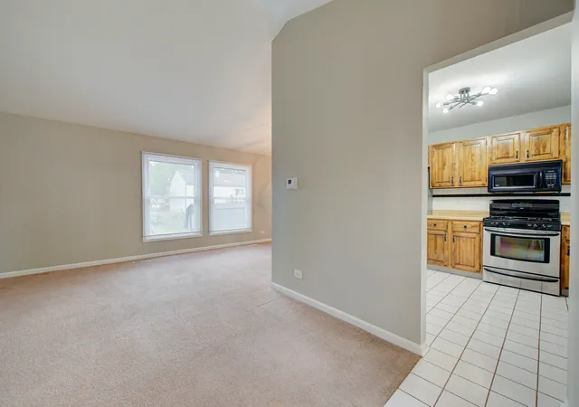Photo 3 of Single family home for sale at 128 Sherman St, Bartlett, IL 60103 | MLS# 12749368 | Listing updated on 2026-09-14