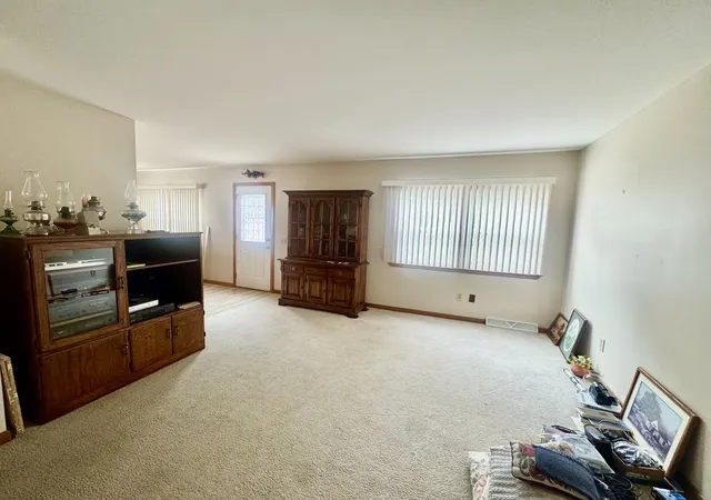 Photo 4 of Sale Pending at 220 5th Street E, Milan, IL 61264 | MLS# 12749371 | Listing updated on 2026-10-06