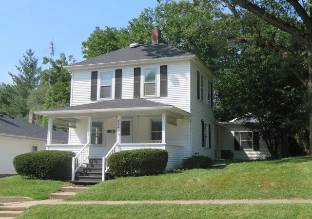 Photo 2 of Single family home for sale at 604 West Ave, Morris, IL 60450 | MLS# 12749384 | Listing updated on 2026-09-29