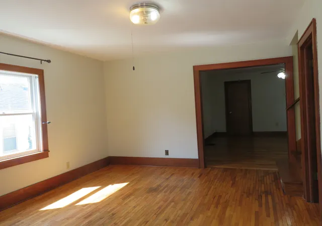Photo 4 of Single family home for sale at 604 West Ave, Morris, IL 60450 | MLS# 12749384 | Listing updated on 2026-09-29