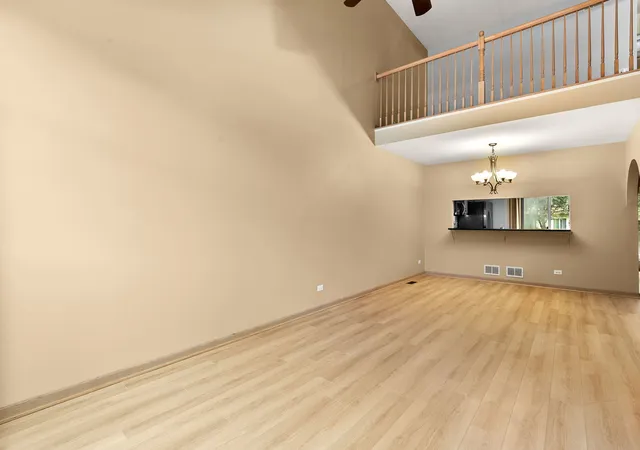Photo 3 of Townhouse for sale at 620 N Charter Hall Dr, Palatine, IL 60067 | MLS# 12749422 | Listing updated on 2026-09-21