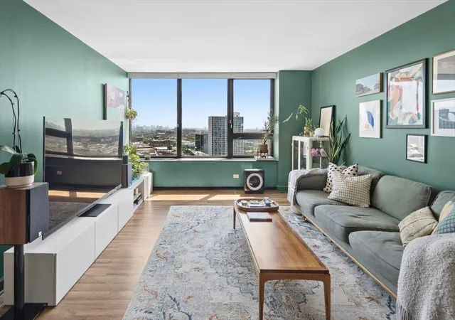 Photo 2 of Condo for sale at 3930 N Pine Grv Ave #2304, Chicago, IL 60613 | MLS# 12749447 | Listing updated on 2026-10-20