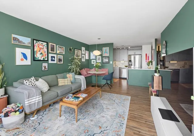 Photo 3 of Condo for sale at 3930 N Pine Grv Ave #2304, Chicago, IL 60613 | MLS# 12749447 | Listing updated on 2026-10-20