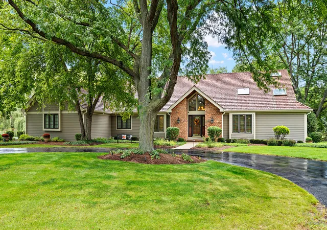 Photo 1 of Single family home for sale at 1117 Carberry Cir, Inverness, IL 60067 | MLS# 12749451 | Listing updated on 2026-10-28