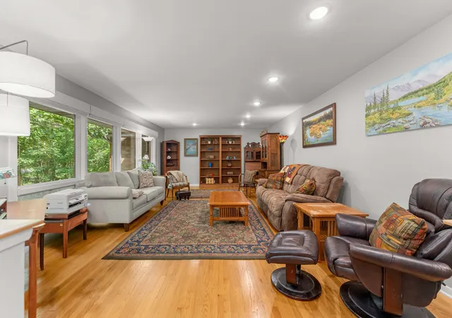 Photo 2 of Single family home for sale at 8711 W 123rd Street, Palos Park, IL 60464 | MLS# 12749461 | Listing updated on 2026-09-23