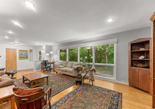 Photo 3 of Single family home for sale at 8711 W 123rd Street, Palos Park, IL 60464 | MLS# 12749461 | Listing updated on 2026-09-23