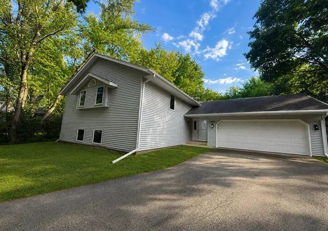 Photo 1 of Single family home for sale at 1619 Candlewick Dr Sw, Poplar Grove, IL 61065 | MLS# 12749463 | Listing updated on 2026-09-14