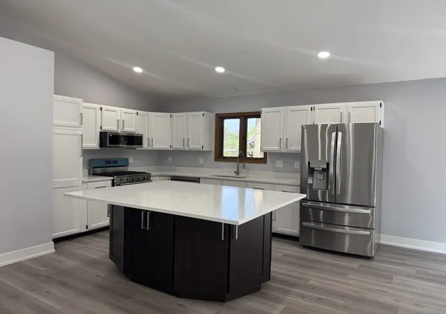 Photo 2 of Single family home for sale at 1619 Candlewick Dr Sw, Poplar Grove, IL 61065 | MLS# 12749463 | Listing updated on 2026-09-14