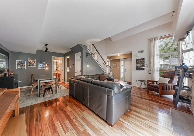 Photo 4 of Townhouse for sale at 13937 S Cambridge Cir, Plainfield, IL 60544 | MLS# 12749548 | Listing updated on 2026-10-20