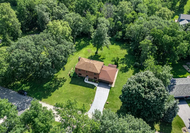 Photo 3 of Sale Pending at 450 Marstonmoor Rd, Davis, IL 61019 | MLS# 12749592 | Listing updated on 2026-09-16