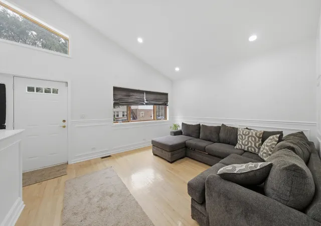 Photo 2 of Single family home for sale at 4550 S Mcdowell Ave, Chicago, IL 60609 | MLS# 12749596 | Listing updated on 2026-09-08