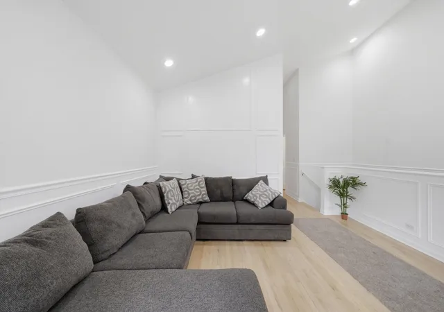 Photo 3 of Single family home for sale at 4550 S Mcdowell Ave, Chicago, IL 60609 | MLS# 12749596 | Listing updated on 2026-09-08