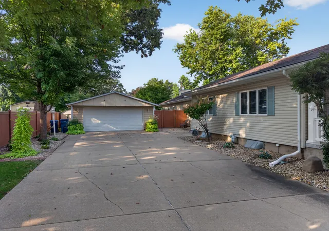 Photo 4 of Single family home for sale at 308 E Harrison St, Granville, IL 61326 | MLS# 12749608 | Listing updated on 2026-09-24