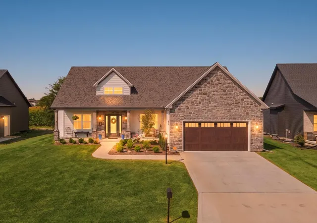Photo 1 of Single family home for sale at 2838 E Stone Crk Blvd, Urbana, IL 61802 | MLS# 12749620 | Listing updated on 2026-09-15