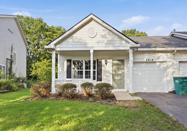 Townhouse for sale at 2818 Sun Valley Dr, Plainfield, IL 60586 | MLS# 12749634