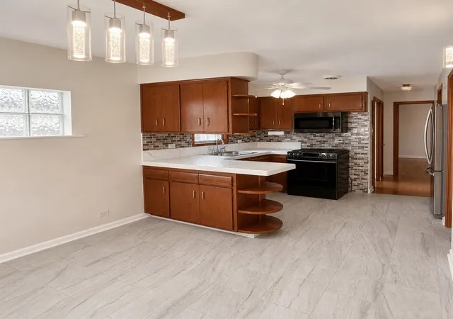 Photo 3 of Single family home for sale at 7809 S Christiana Ave, Chicago, IL 60652 | MLS# 12749638 | Listing updated on 2026-09-19