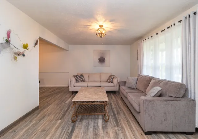 Photo 3 of Single family home for sale at 6808 Laurel Cherry Dr, Rockford, IL 61108 | MLS# 12749708 | Listing updated on 2026-09-14