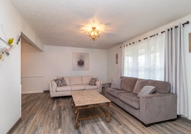 Photo 3 of Single family home for sale at 6808 Laurel Cherry Dr, Rockford, IL 61108 | MLS# 12749708 | Listing updated on 2026-09-14