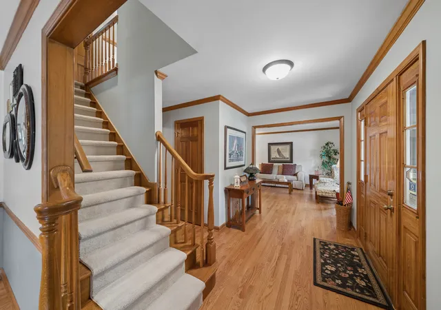 Photo 4 of Single family home for sale at 808 Lyndhurst Ct, Naperville, IL 60563 | MLS# 12749730 | Listing updated on 2026-09-22