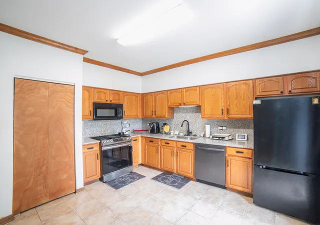 Listing Photo 4 - Condo for sale in building located at 1441 Levato Ln, Minooka, IL 60447