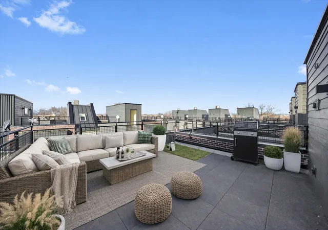 Photo 2 of Townhouse for sale at 4250 W Belmont Ave #6, Chicago, IL 60641 | MLS# 12749760 | Listing updated on 2026-09-15