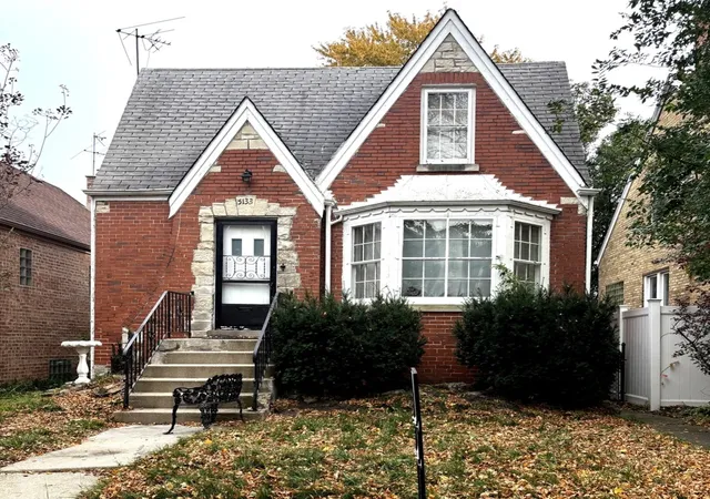 Photo 1 of Single family home for sale at 5133 N Newcastle Ave, Chicago, IL 60656 | MLS# 12749771 | Listing updated on 2026-10-29