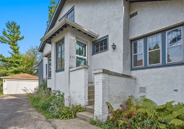 Photo 3 of Single family home for sale at 277 Nuttall Rd, Riverside, IL 60546 | MLS# 12749814 | Listing updated on 2026-09-24