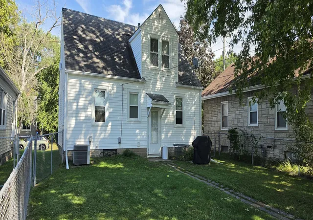 Photo 3 of Single family home for sale at 2379 30th Street, Moline, IL 61265 | MLS# 12749856 | Listing updated on 2026-09-20