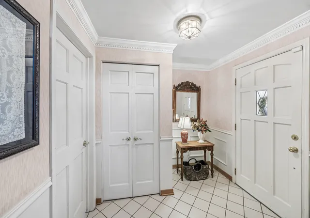Photo 3 of Single family home for sale at 18846 Queens Rd, Homewood, IL 60430 | MLS# 12749861 | Listing updated on 2026-09-21