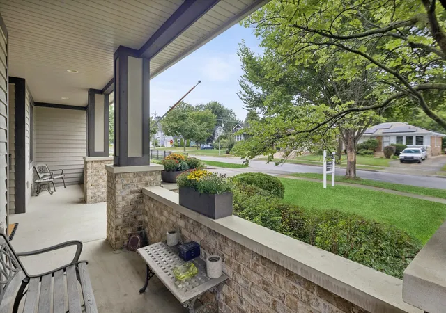 Photo 3 of Single family home for sale at 158 E Columbia Ave, Elmhurst, IL 60126 | MLS# 12749887 | Listing updated on 2026-09-16