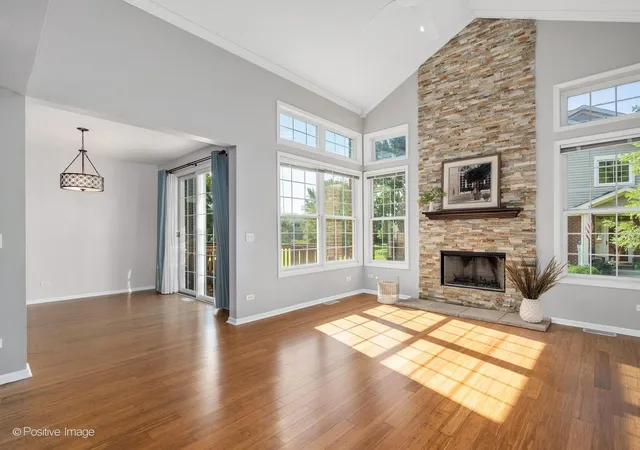 Photo 4 of Townhouse for sale at 13371 Ash Ct, Palos Heights, IL 60463 | MLS# 12749900 | Listing updated on 2026-09-25