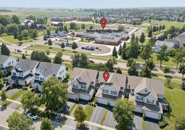 Listing Photo 4 - Condo for sale in building located at 497 Dancer Ln, Oswego, IL 60543 - Unit #6-3