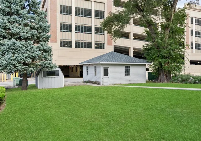 Photo 3 of Single family home for sale at 135 Aurora Ave, Naperville, IL 60540 | MLS# 12749952 | Listing updated on 2026-09-20