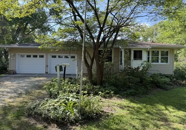 Photo 1 of Single family home for sale at 13698 W 4250n Rd, Essex, IL 60935 | MLS# 12749962 | Listing updated on 2026-09-05