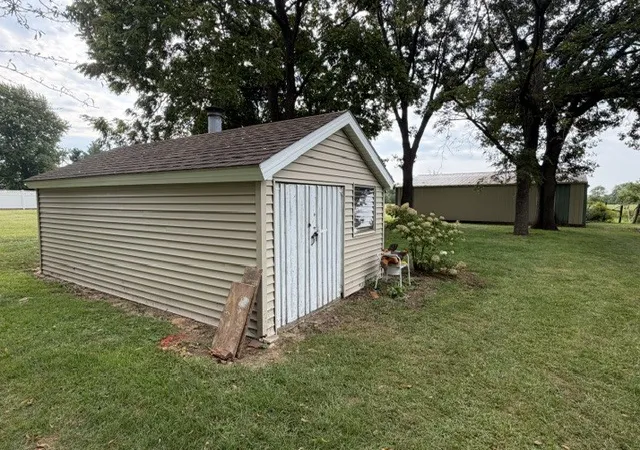 Photo 4 of Single family home for sale at 13698 W 4250n Rd, Essex, IL 60935 | MLS# 12749962 | Listing updated on 2026-09-13
