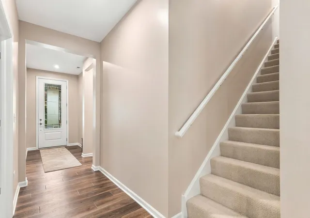 Photo 3 of Single family home for sale at 3174 Sweetgrass Cir, Aurora, IL 60503 | MLS# 12750001 | Listing updated on 2026-09-29