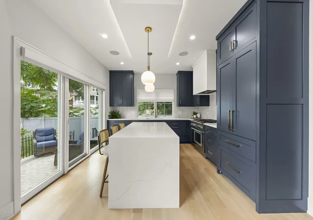 Photo 4 of Townhouse for sale at 820 E Franklin Ave, Naperville, IL 60540 | MLS# 12750009 | Listing updated on 2026-09-24