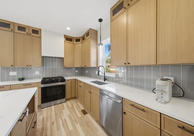 Photo 2 of Single family home for sale at 956 N Saint Louis Ave, Chicago, IL 60651 | MLS# 12750016 | Listing updated on 2026-10-09