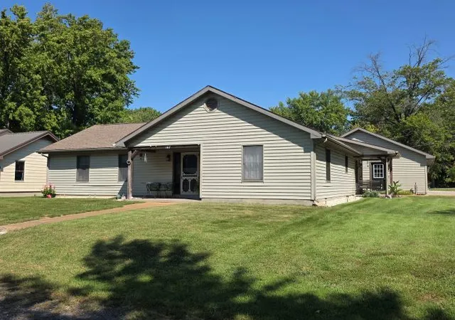 Photo 2 of Single family home for sale at 107 Janet Ave, Sparta, IL 62286 | MLS# 12750035 | Listing updated on 2026-10-13