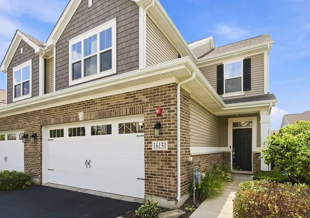 Photo 3 of Townhouse for sale at 16131 W Coneflower Dr, Lockport, IL 60441 | MLS# 12750056 | Listing updated on 2026-09-09