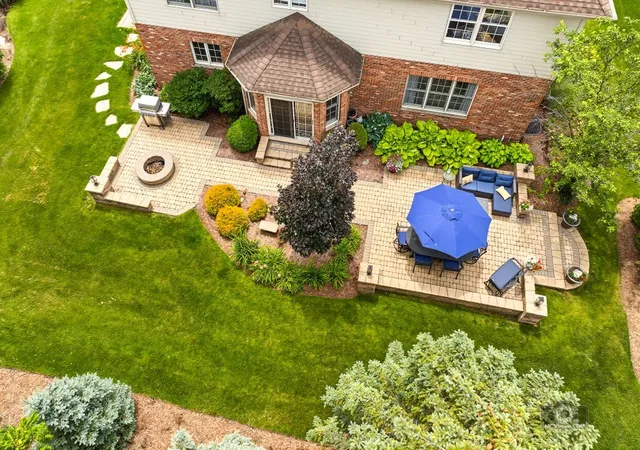 Photo 3 of Single family home for sale at 11818 Grove Ct, Mokena, IL 60448 | MLS# 12750075 | Listing updated on 2026-09-23
