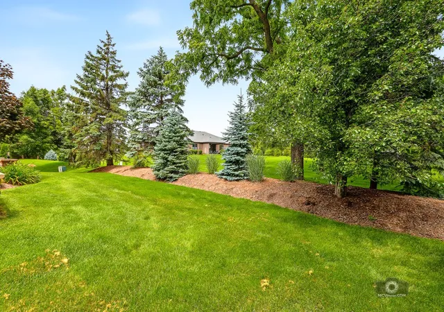 Photo 4 of Single family home for sale at 11818 Grove Ct, Mokena, IL 60448 | MLS# 12750075 | Listing updated on 2026-10-15