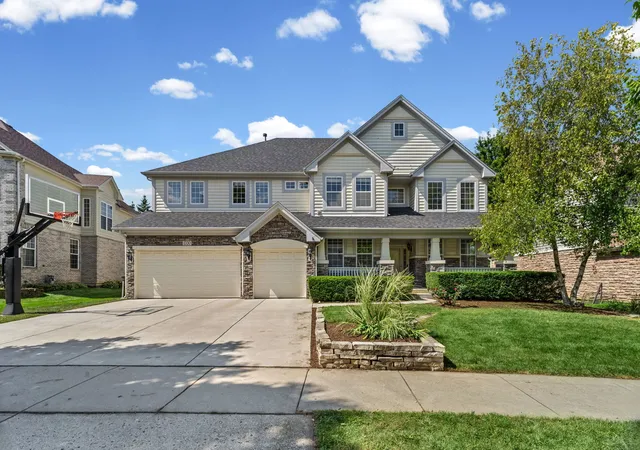Single family home for sale at 1700 Saint Andrew Dr, Vernon Hills, IL 60061 | MLS# 12750100