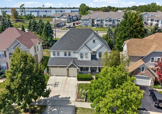 Photo 2 of Single family home for sale at 1700 Saint Andrew Dr, Vernon Hills, IL 60061 | MLS# 12750100 | Listing updated on 2026-09-17