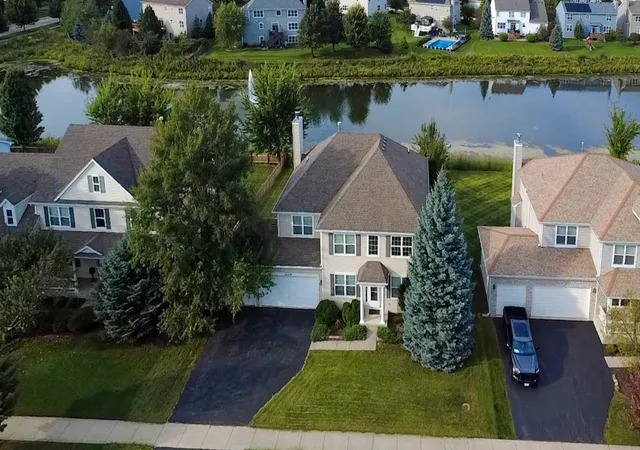 Photo 2 of Single family home for sale at 2509 Bluewater Dr, Wauconda, IL 60084 | MLS# 12750104 | Listing updated on 2026-09-30