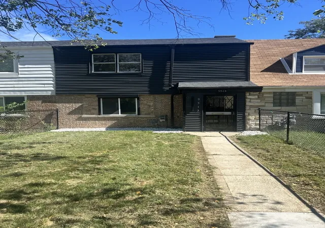 Townhouse for sale at 9513 S Merrion Ave, Chicago, IL 60617 | MLS# 12750109