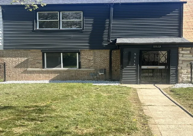 Photo 1 of Townhouse for sale at 9513 S Merrion Ave, Chicago, IL 60617 | MLS# 12750109 | Listing updated on 2026-09-25