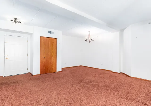 Listing Photo 5 - Condo for sale in building located at 2030 Saint Regis Dr, Lombard, IL 60148 - Unit #412